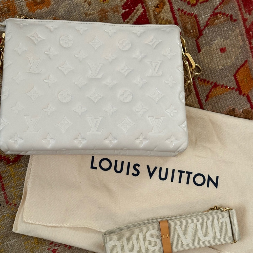 Louis Vuitton Coussin PM Cream handbag - Picture 2 of 8